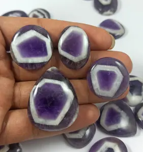 天然雪佛龙紫水晶松散宝石凸圆形天然水晶愈合雪佛龙紫水晶用于制作珠宝尺寸2.5厘米至4厘米