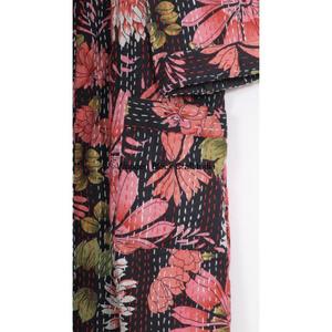 Veste Kantha en coton 100% pur vintage faite à la main pour femmes, mode de festival, kimono court matelassé, vêtements de nuit pour l'été - Product Image 2