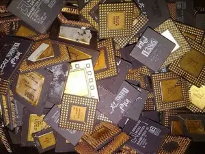 โปรเซสเซอร์ CPU คอมพิวเตอร์กู้คืนทองคำในปริมาณมากพร้อมใช้งานสำหรับการจัดส่งทันที