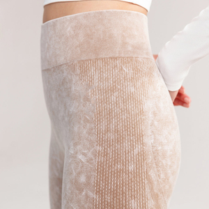 Nouvel arrivage de leggings sculptant le dos en V sans couture pour le fitness et la course leggings à motif solide anti-odeur évacuant la transpiration - Product Image 5