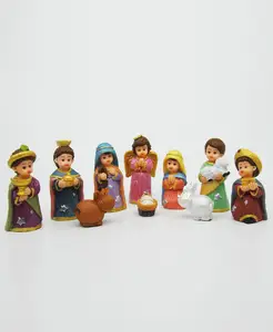 Minyatür çocuklar doğuş seti güzel el işi ve el boyalı heykelcik dini süs reçine noel doğuş setleri OEM