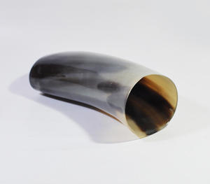 Corne à boire viking authentique artisanale avec étui en cuir véritable, porte-corne traditionnel en corne de buffle polie pour le miel - Product Image 5