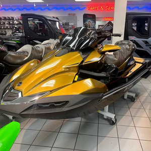 Kawasakiis JET SKI ULTRA 160LX 2024 / 2025, 4 temps, 4 cylindres, 3 places, moins de 115 CV, 3,1 m de longueur - Product Image 1