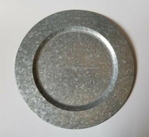 Assiette de Chargeur en Métal de Forme Ronde de Haute Qualité, Designer Élégant, Vente en Gros d'Assiette de Chargeur Galvanisée pour Dîner - Product Image 5
