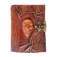 Carnet en cuir fait main Grimoire Visage Horreur avec fermoir en C, 200 pages à bords festonnés, Livre des Ombres. Cadeau idéal pour toutes les occasions