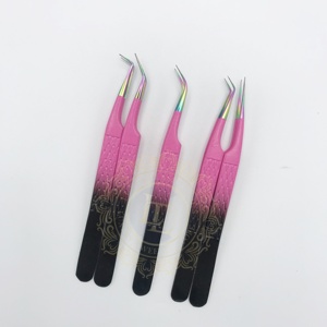 Pince à cils en acier inoxydable motif arc-en-ciel ombré Étiquette personnalisée Revêtement en poudre Pince à épiler durable à pointe de diamant - Product Image 4