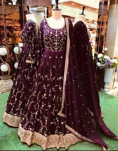 Readymade indien longue robe & Dupatta ensemble, georgette avec broderie travail pleine couture tenue de fête pour femmes et filles - Product Image 2