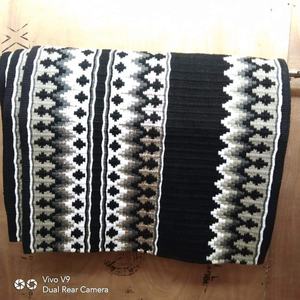 Top Selling Smart Customize <b>Woolen</b> Saddle <b>Blankets</b> 7 Lbs packed in zipper bag heavy quality <b>woolen</b> show <b>blanket</b> - Product Image 4