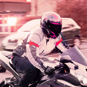 เสื้อแจ็คเก็ตมอเตอร์ไซค์กันน้ำ ระบายอากาศได้ดี ดีไซน์สั่งทำพิเศษ คุณภาพสูง ปี 2025 สำหรับทุกเพศ ทุกขนาด พร้อมสี โลโก้ และขนาดที่ปรับแต่งได้ เหมาะสำหรับทุกฤดูกาล - Product Image 5