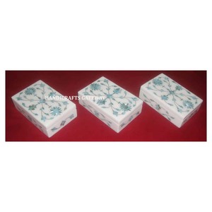 Boîte à bijoux rectangulaire en marbre blanc naturel avec incrustation de nacre vert clair, design floral fait main, pour la décoration intérieure - Product Image 1