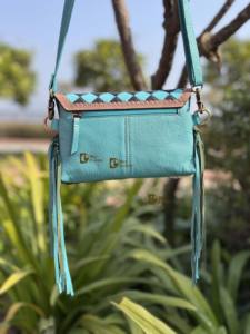 Nuevo Bolso de Cuero con Flecos Hecho a Mano por Diseñador, Estilo Bohemio Gitano, Piel de Vaca, Color Turquesa, Hecho a Mano, Estilo Occidental, Patrón de Cuadros - Product Image 4