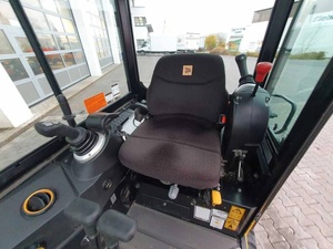 Mini-excavatrice JCB 19C-1 de 1,9 tonne, 11,7 kW, diesel, hydraulique, compacte, sur chenilles, matériel de construction - Product Image 3