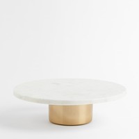 Luxueux support à gâteau rond en marbre blanc avec base en or matériau en bois élégant pour servir des desserts et présenter des gâteaux