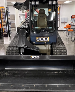 Cargador Frontal Premium para Minicargadora JCB 3TS-8T con Motor de Alto Momento de Carga, Componentes Principales con Garantía de 4 Años - Product Image 2