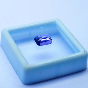 Pierre précieuse de spinelle bleue naturelle de haute qualité 5x7mm coupe émeraude polie en vrac pour la fabrication de bijoux - Product Image 3