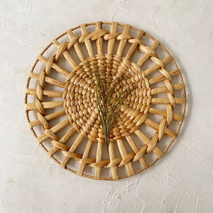 Vente en gros artisanal décoration murale suspendue bohème décoration rustique napperons de table ronds en jacinthe d'eau - Product Image 3