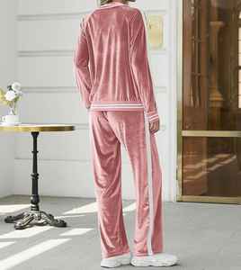 Wholesale Custom Velvet Sweatsuit <b>Women</b> Hoodie and Sweatpants Sets Jogger Zip up Hoodie <b>Velour</b> <b>Tracksuit</b> <b>Women</b> - Product Image 4