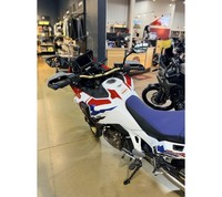 Nouvelle Honda Africa Twin Adventure Sports ES 2026, best-seller, prête pour l'expédition mondiale