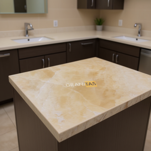 Plans de travail personnalisés pour cuisines et salles de bain en granit, comptoirs en pierre naturelle préfabriqués découpés sur mesure - Carrara Calacata pour projets hôteliers - Product Image 3