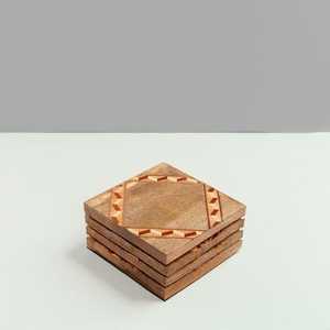 Posavasos de resina hecho a mano posavasos de madera epoxi nuevo diseño de la India para la venta a granel posavasos de nogal hechos en la India - Product Image 3