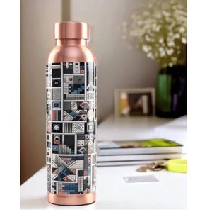 Bouteille d'eau en cuivre martelé pour la santé humaine, idéale pour les hôtels, les restaurants, la décoration de table et les bienfaits ayurvédiques. - Product Image 6