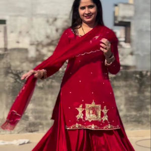 Tendance Femmes Sharara Costume Collection Naturel Merde Soie Tissus Avec Broderie Paillettes Travail Pour Les Vêtements De Mariage - Product Image 1