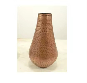 Latón antiguo acabado indio fabricante y proveedores aspecto único hecho a mano Metal martillado encimera florero - Product Image 2