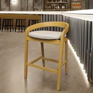 Chaise de bar commerciale moderne en bois massif - Conception robuste et stable avec accoudoirs fixes pour bar à domicile et usage en villa - Product Image 3