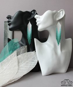 ต่างหูลูกปัดแก้วแบบโมเดิร์นที่มีดีไซน์สีเทอร์ควอยซ์และขอบเครื่องประดับที่เป็นเอกลักษณ์เป็นของขวัญจากงานหัตถกรรม - Product Image 3