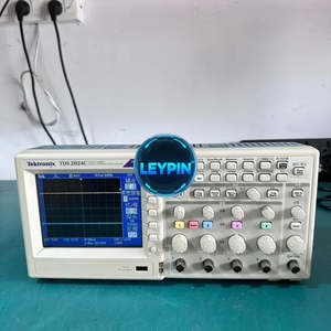 Oscilloscope numérique Tektronix TDS2024C 4 canaux 200 MHz 2 GS/s, 1 pièce, bon état d'occasion - Product Image 1