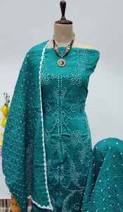 Bandhani de satén suave (corbata y tinte) Kurta de corte recto con parte inferior y Dupatta Ajuste cómodo - Product Image 4