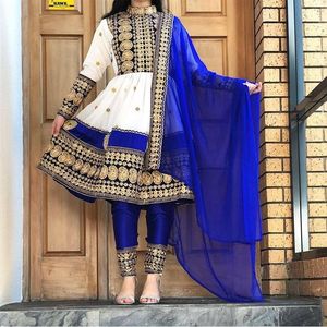 Vestidos afganos para mujeres en la mejor calidad y vestidos afganos de colores y tamaños personalizados para ropa de boda y ropa de fiesta - Product Image 4