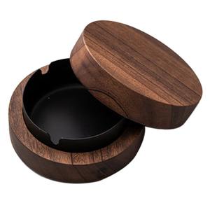 Cenicero de madera moderno con inserto de latón Elegante y duradero Perfecto para tapa de cigarrillos Incluye diseño compacto y elegante - Product Image 6