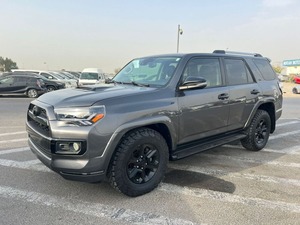 Toyota 4 Runner SR5 Premium Édition Noire |   2020 |   4x4 AWD - Product Image 5