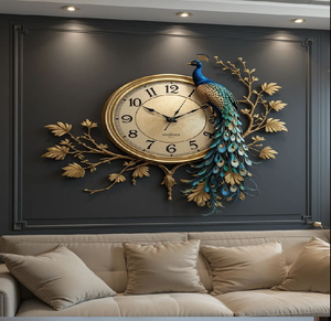 Grande sculpture murale de paon doré avec éclairage intégré. Design de luxe pur. Disponible à prix de gros. - Product Image 3