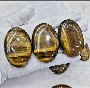 Piedra de Palma de Cristal Curativo de Ojo de Tigre, para el Coraje, la Confianza, Atraer Oportunidades Positivas, la Suerte, la Abundancia, el Equilibrio Energético - Product Image 3