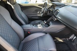 Offre exceptionnelle : Audi R8 Quattro V10 Plus Coupé AWD d'occasion - Prêt à être expédié - Product Image 3