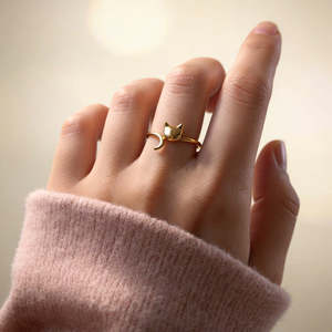 NOVAMART Fine Kid's Trendy Animal Claw-Set Brass <b>Ring</b> with Gold Plating Wholesale Export - Product Image 1