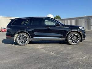 2022 abordable lLin-coln Avi-ator Rese rve AWD - Product Image 4
