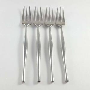 Service de couverts de haute qualité en acier inoxydable poli argenté avec poignée design, ensemble de couverts de luxe au look royal pour la maison du restaurant - Product Image 4