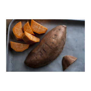 High grade sweet <b>potatoes</b> prepared for export trade with dependable stock - Product Image 3
