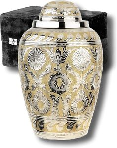 Urnes de crémation en laiton et marbre de haute qualité en métal massif porte-cendres adulte urne la plus durable du fabricant en aluminium jaune - Product Image 1