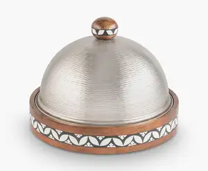 阿拉伯金属火锅，带木制支架，为锅提供最佳质量手工奢华砂锅圆形酒店婚礼派对