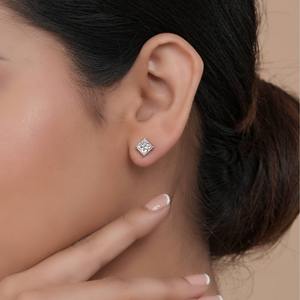 Boucles d'oreilles en diamant de laboratoire certifié IGI taille princesse pour cadeau de mariage, boucles d'oreilles solitaires en or 14 carats à bas prix - Product Image 2