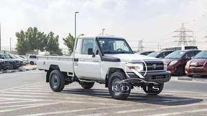 Land Cruiser LC79 Pickup 2022 4.2L 4x4 Diesel Cabina Singola 6 Posti Ruote R18 Aria Condizionata Manuale Guida a Sinistra - Product Image 3