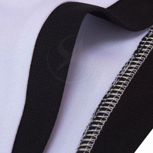 Cómodos pantalones cortos de talla grande manga hombres uniforme de baloncesto ropa deportiva al aire libre uniforme de baloncesto para la venta - Product Image 4