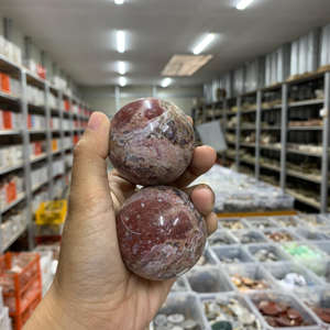 หินแจสเปอร์สีชมพูธรรมชาติจากอินโดนีเซีย ขายส่ง รูปทรงกลม งานฝีมือ คริสตัลบำบัด ขัดเงาอย่างประณีต - Product Image 5