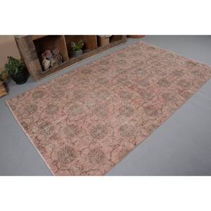 พรมตุรกีวินเทจ ขนาด 4 ฟุต 9 นิ้ว x 8 ฟุต 3 นิ้ว ลายปะติด เป็นมิตรกับสิ่งแวดล้อม สีชมพู-น้ำตาล ทอแบบเรียบ ทำจากขนสัตว์ ด้านหลังทำจากยางลาเท็กซ์ ขนปานกลาง เหมาะสำหรับห้องรับประทานอาหาร - Product Image 5