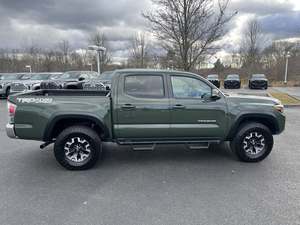 Camioneta Toyota Tacoma TRD Off Road 2021 Usada en Excelentes Condiciones - Product Image 6