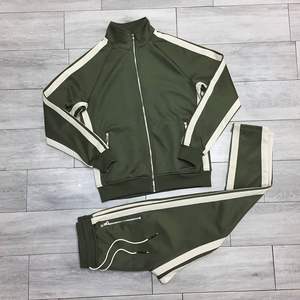 Vente en gros de survêtements de sport stylés pour hommes bonne qualité 100% coton ensembles de jogging à la mode personnalisés au Pakistan - Product Image 3